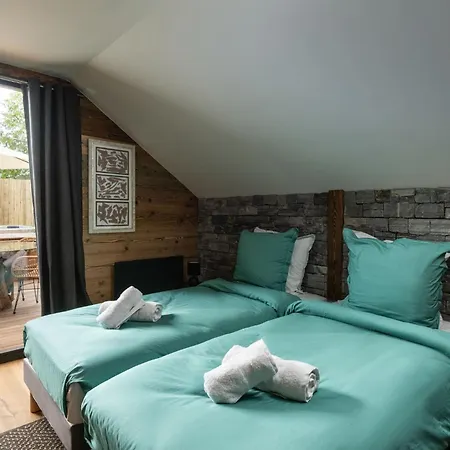 Lilou Shelter Chalet *