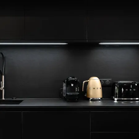 Lilou Shelter 샬레 제라르메르