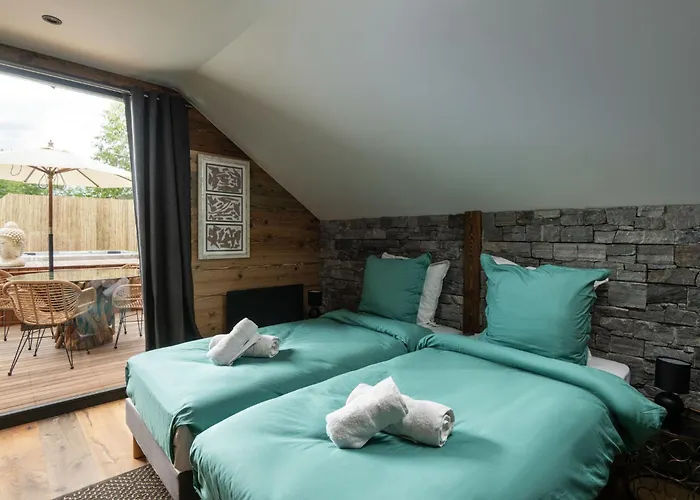 Lilou Shelter Chalet *